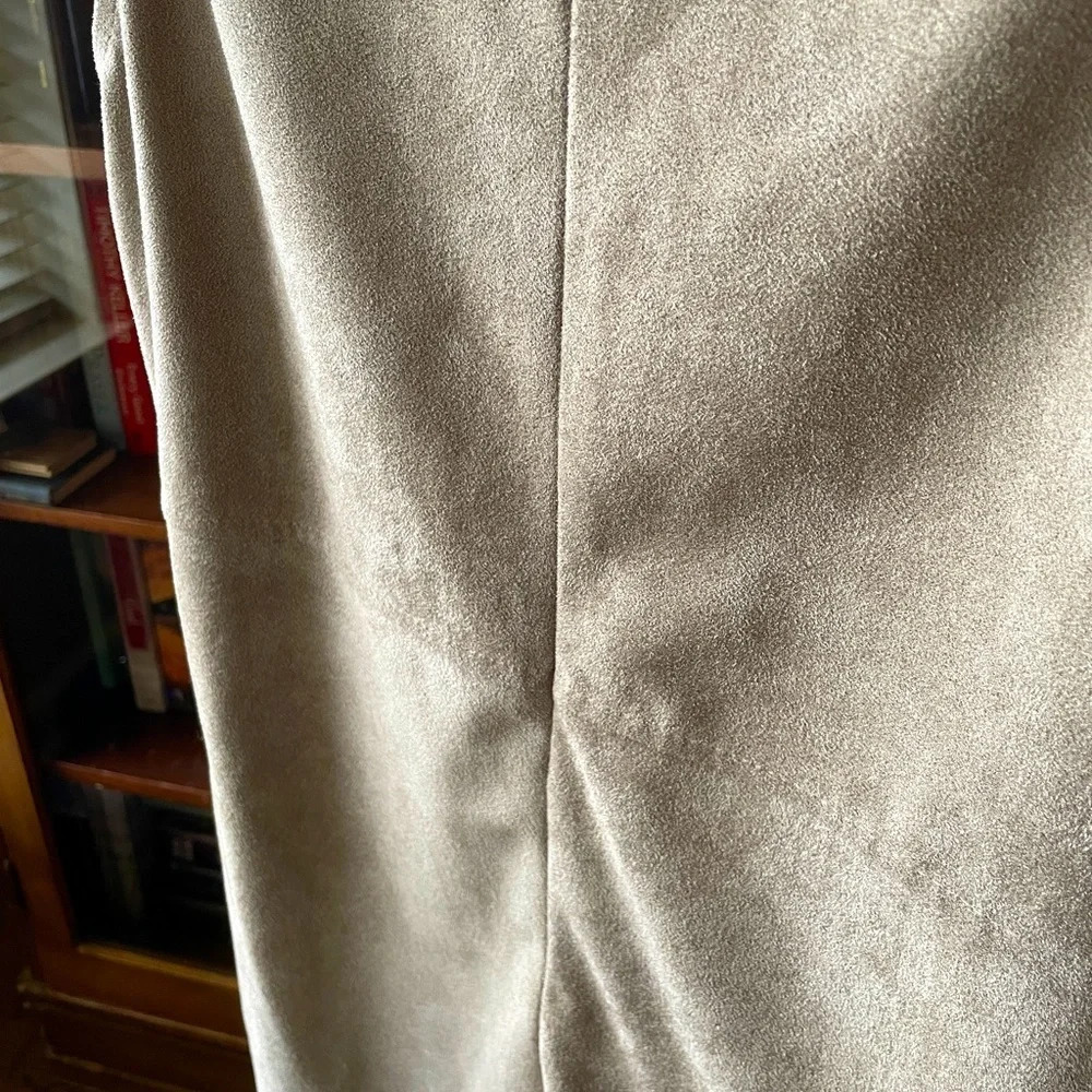 Very J women’s faux suede mini dress SZ small beige - Picture 6 of 9